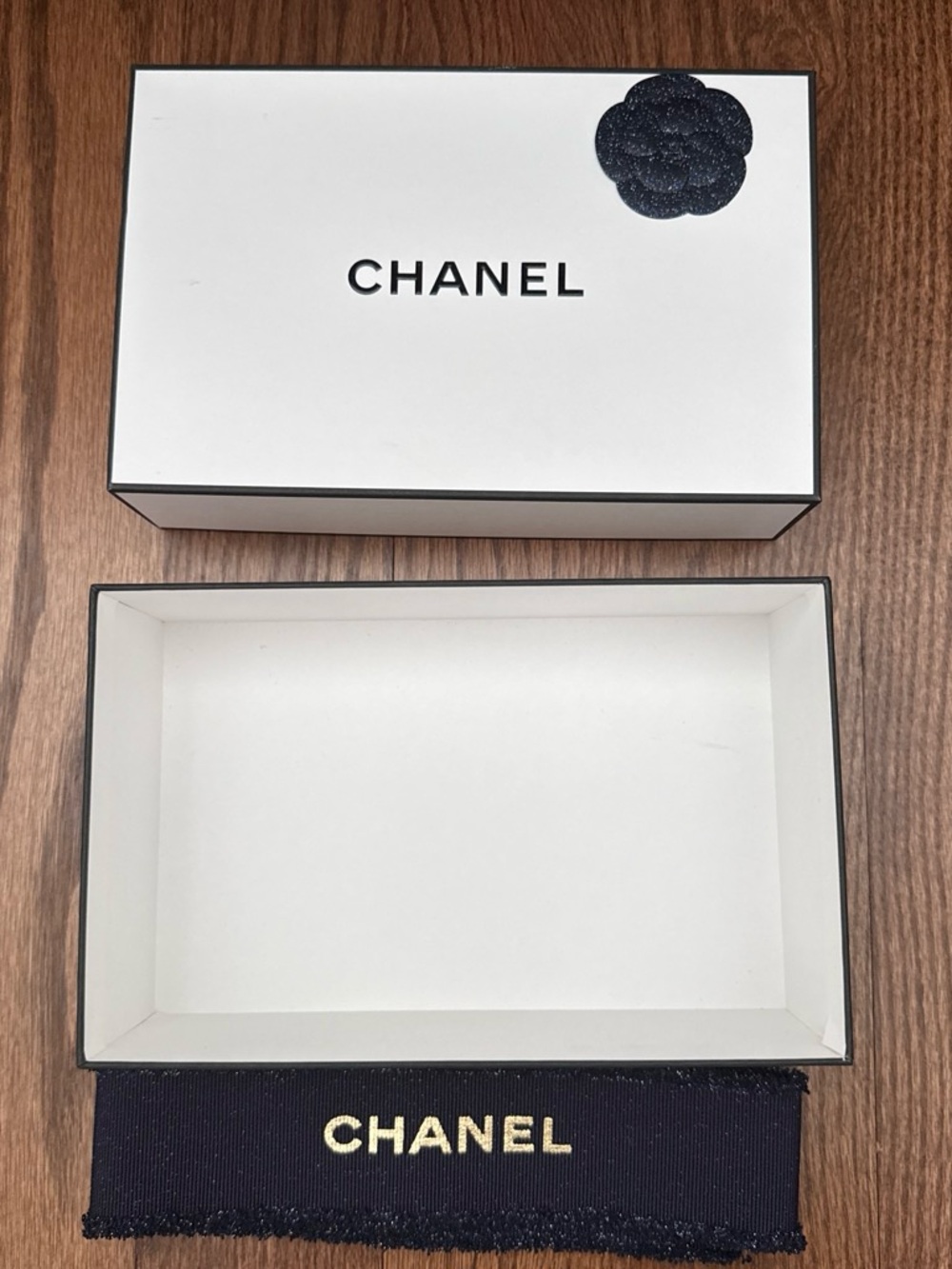 Label and Packaging - Picture 4 of 9